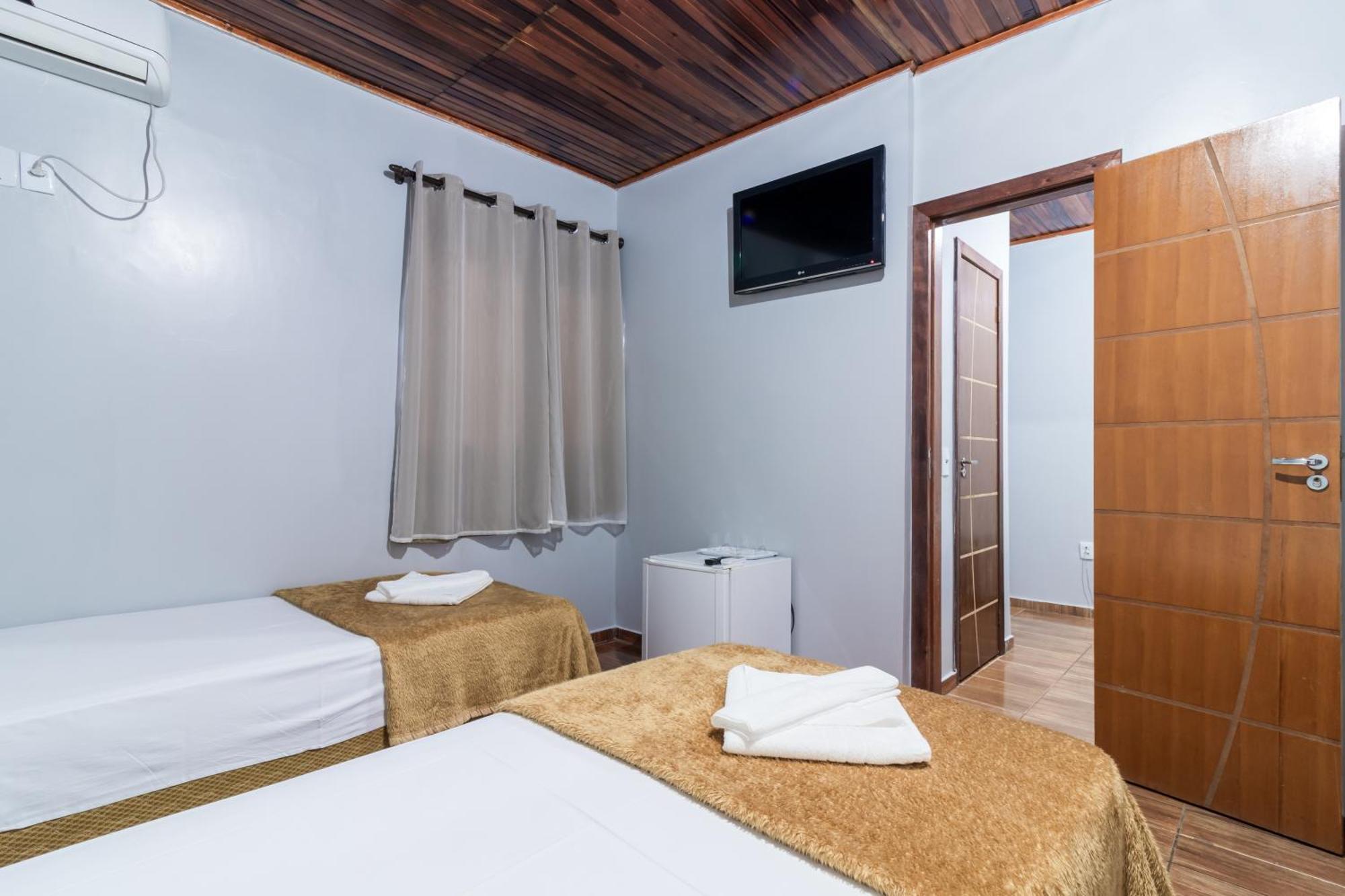 Foz Budget Hotel Фос-ду-Игуасу Экстерьер фото