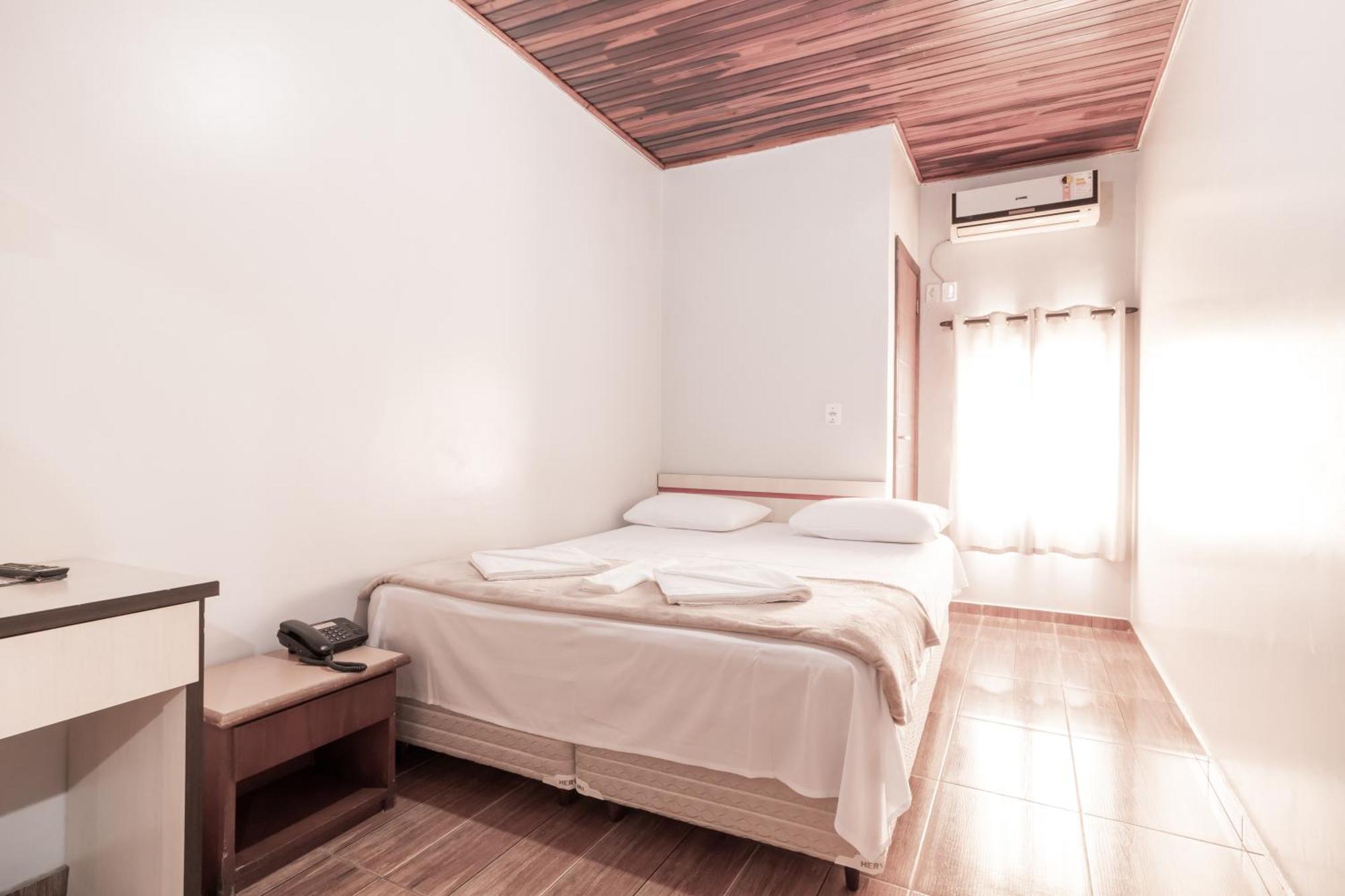 Foz Budget Hotel Фос-ду-Игуасу Экстерьер фото